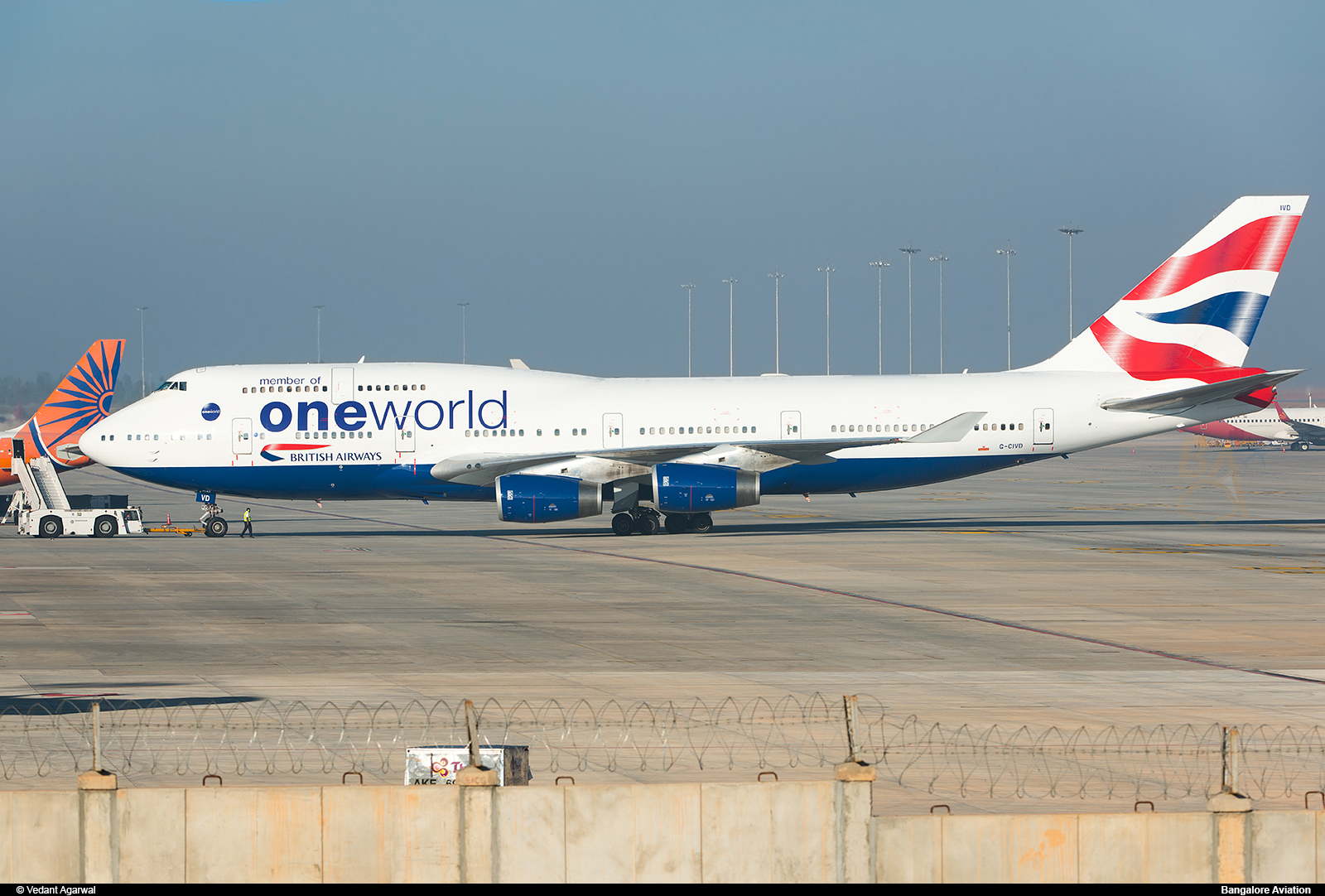 Plane spotting British Airways oneworld livery, Air Costa, IndiGo